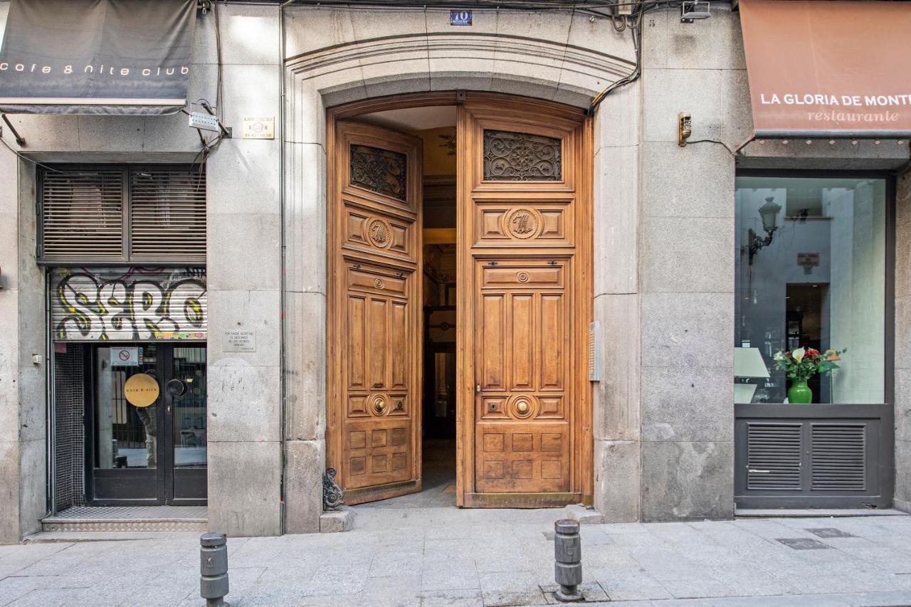 Acogedor Y Centrico Apartamento En Gran Via Madrid Luaran gambar