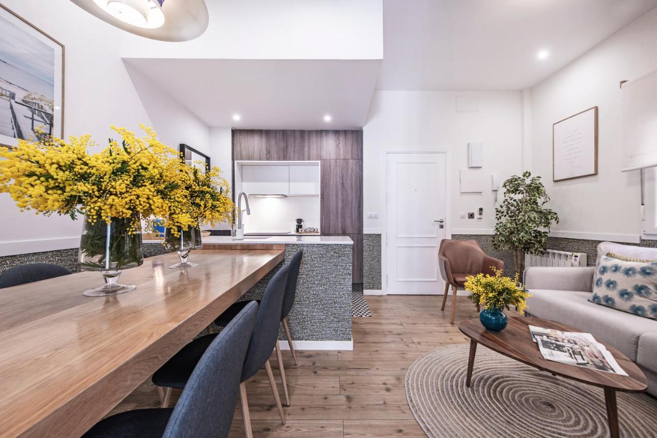 Acogedor Y Centrico Apartamento En Gran Via Madrid Luaran gambar