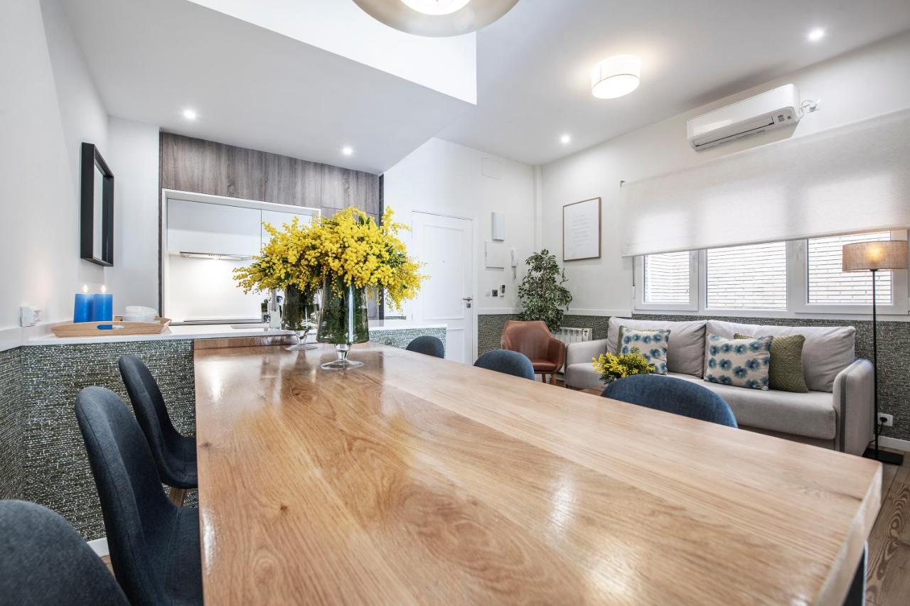 Acogedor Y Centrico Apartamento En Gran Via Madrid Luaran gambar